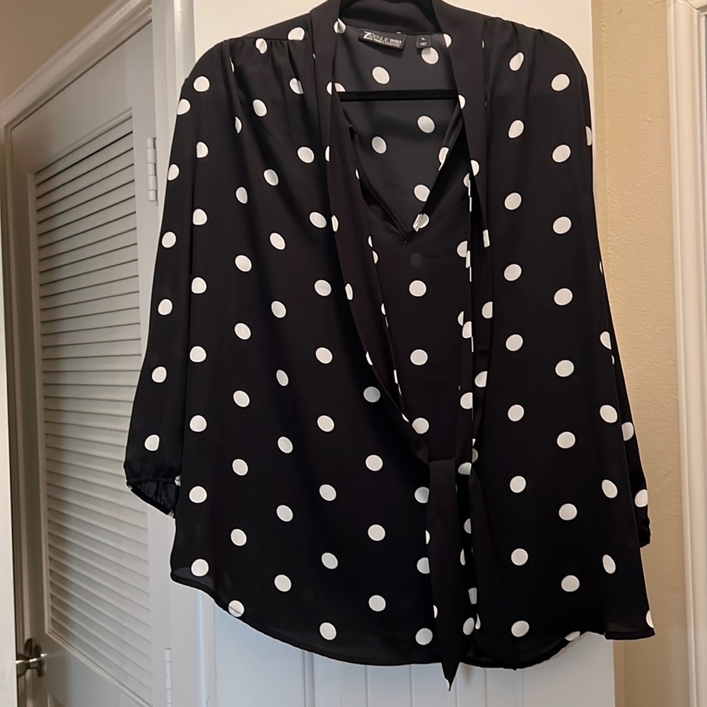 Black & white polka dot blouse
